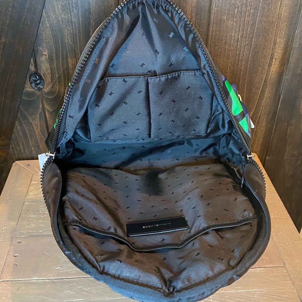 🔥SALE🔥NWT Authentic Michael Kors Camo Backpack - Picture 6 of 8